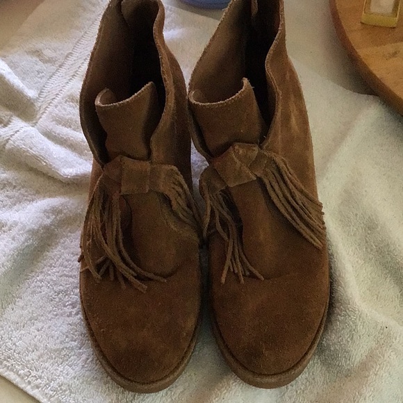 Ugg suede heal, tassels, zips Excellent - Picture 2 of 12